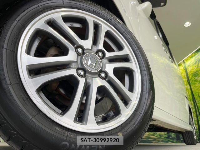 Honda N BOX CUSTOM 2017-05 6672891-12
