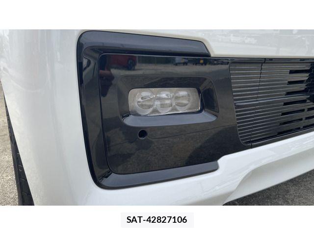 Honda N BOX CUSTOM 2023-06 6677138-11