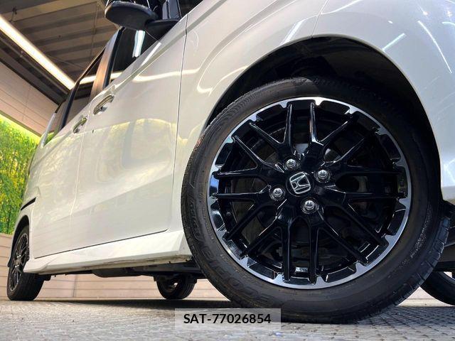 Honda N BOX CUSTOM 2023-08 6677129-12