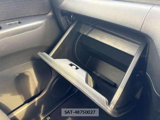 Honda N BOX CUSTOM 2016-11 6677185-25