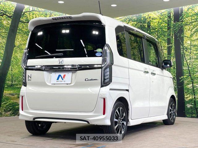 Honda N BOX CUSTOM 2017-10 6677157-16