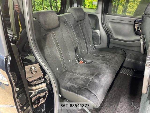 Honda N BOX CUSTOM 2023-03 6677141-8