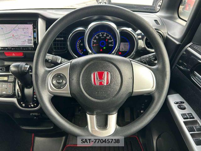 Honda N BOX CUSTOM 2015-10 6677178-11