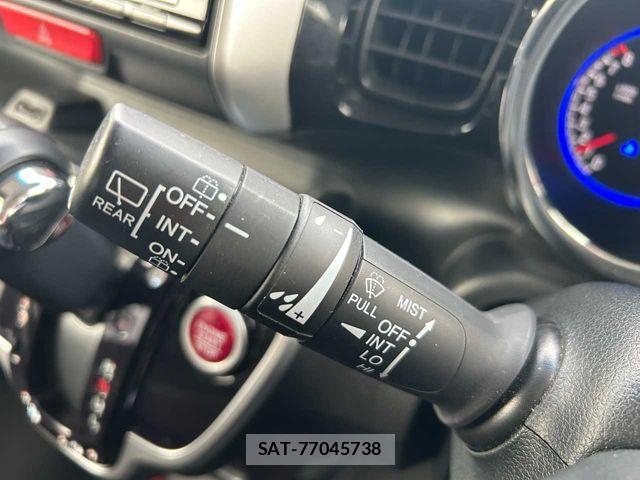 Honda N BOX CUSTOM 2015-10 6677178-13
