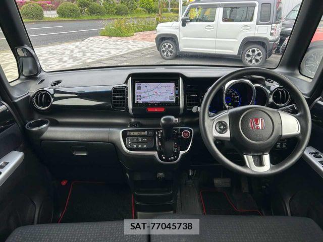 Honda N BOX CUSTOM 2015-10 6677178-2