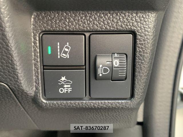Honda N BOX CUSTOM 2023-06 6677165-12