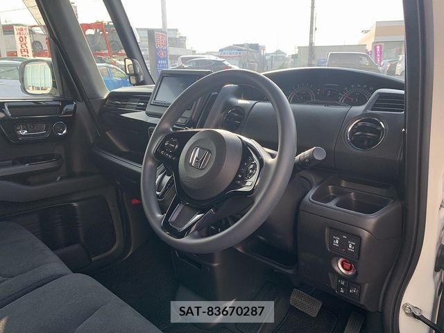 Honda N BOX CUSTOM 2023-06 6677165-16