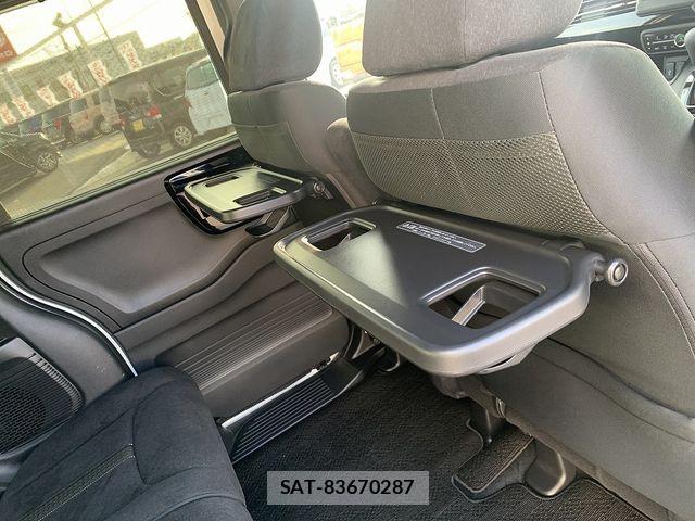 Honda N BOX CUSTOM 2023-06 6677165-22