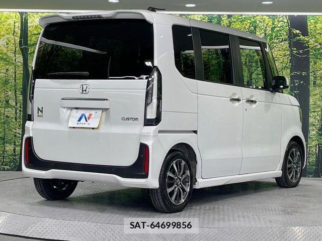 Honda N BOX CUSTOM 2024-06 6677133-16