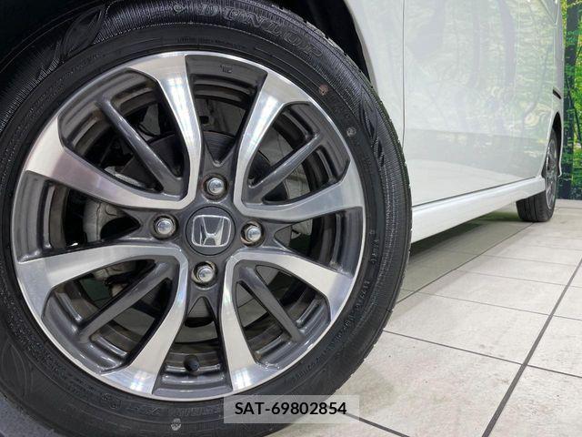 Honda N BOX CUSTOM 2024-05 6677144-11