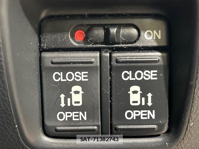 Honda N BOX CUSTOM 2015-03 6677180-2