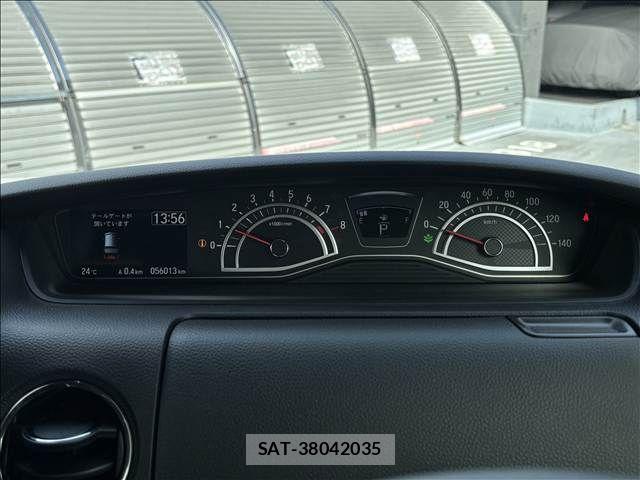 Honda N BOX CUSTOM 2020-04 6683926-12