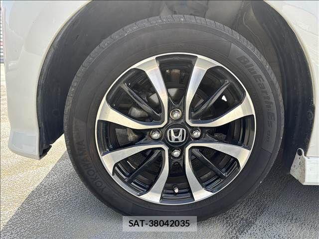 Honda N BOX CUSTOM 2020-04 6683926-23