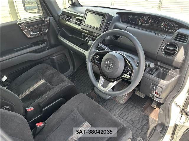 Honda N BOX CUSTOM 2020-04 6683926-29