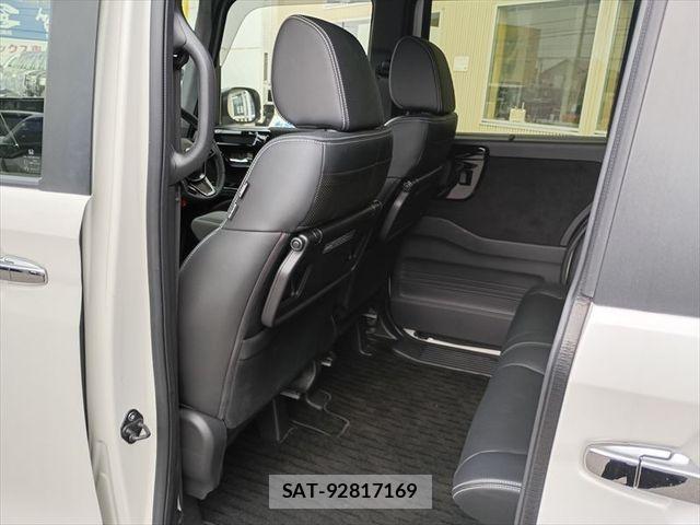 Honda N BOX CUSTOM 2021-07 6683927-11