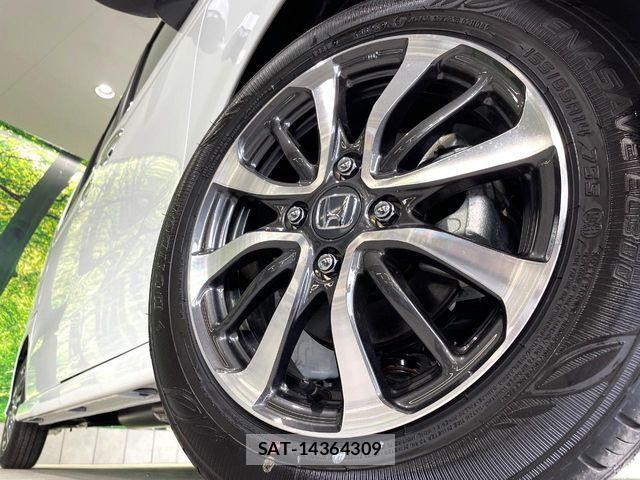 Honda N BOX CUSTOM 2025-12 6683924-12