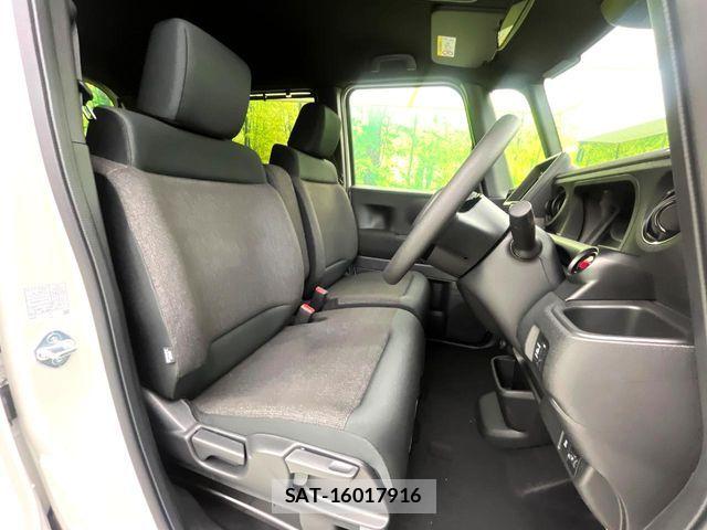 Honda N BOX CUSTOM 2026-04 6683921-7