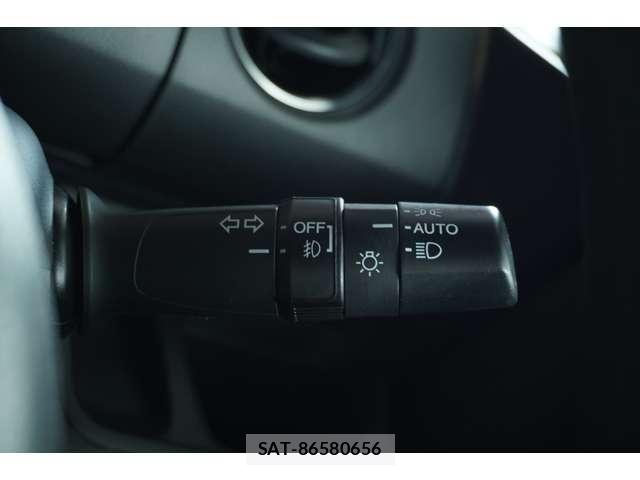 Honda N BOX CUSTOM 2018-08 6683928-25