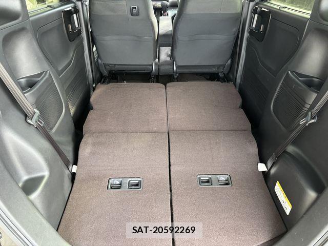 Honda N BOX CUSTOM 2019-05 6691135-16