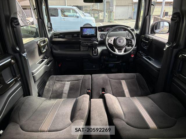 Honda N BOX CUSTOM 2019-05 6691135-17