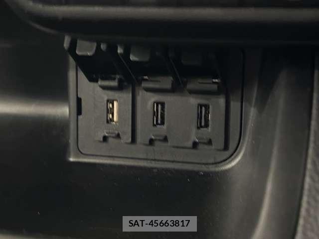 Honda N BOX CUSTOM 2018-01 6691134-28