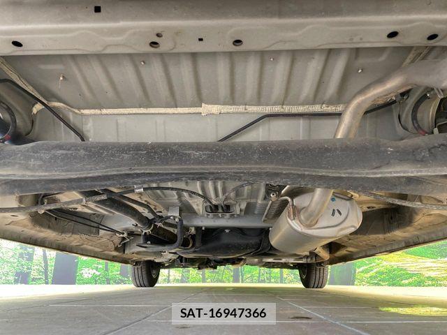 Honda N BOX CUSTOM 2019-03 6716855-18