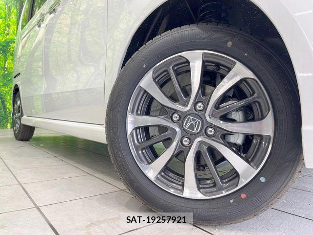 Honda N BOX CUSTOM 2026-01 6716812-12