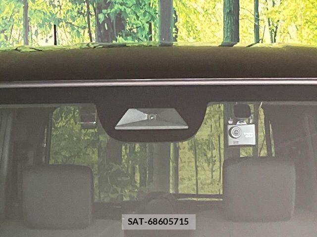 Honda N BOX CUSTOM 2024-03 6716820-6