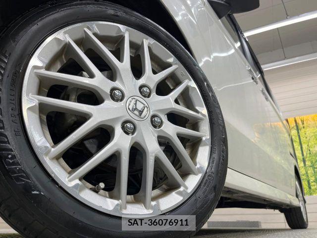 Honda N BOX CUSTOM 2023-08 6716821-13