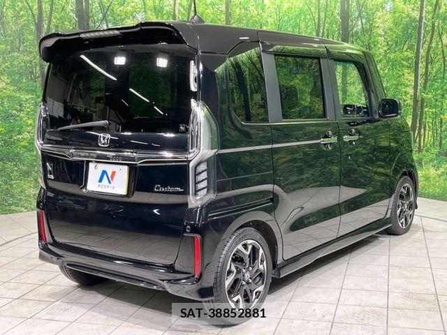 Honda N BOX CUSTOM 2020-10 6716833-17