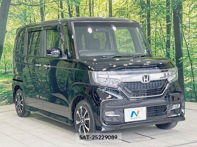 Honda N BOX CUSTOM 2019-01 6716863-15