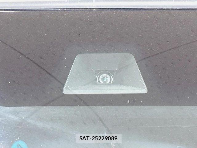 Honda N BOX CUSTOM 2019-01 6716863-4