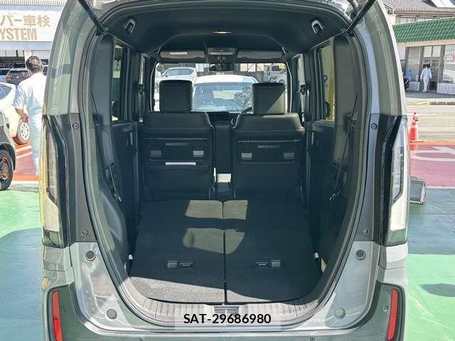 Honda N BOX CUSTOM 2023-10 6716822-12
