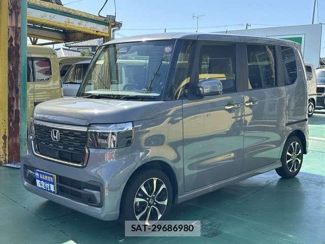 Honda N BOX CUSTOM 2023-10 6716822-2