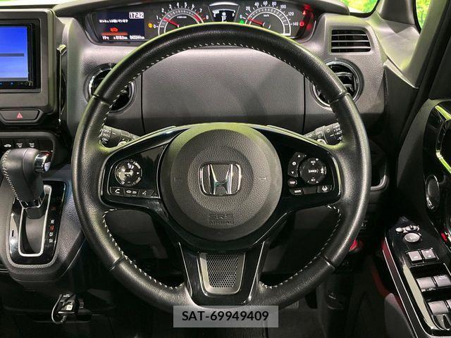 Honda N BOX CUSTOM 2021-10 6716824-10