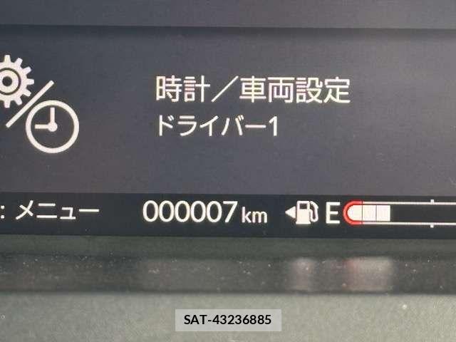 Honda N BOX CUSTOM 2026-03 6752592-16