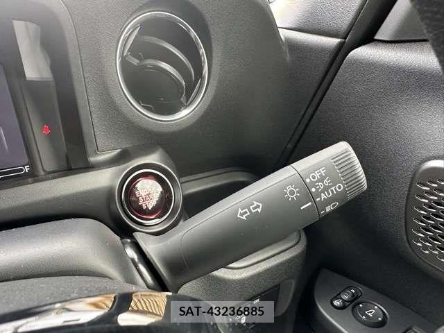 Honda N BOX CUSTOM 2026-03 6752592-17