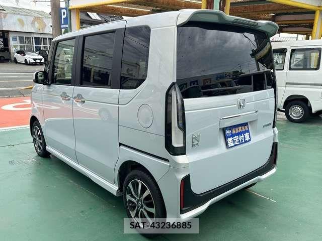 Honda N BOX CUSTOM 2026-03 6752592-1