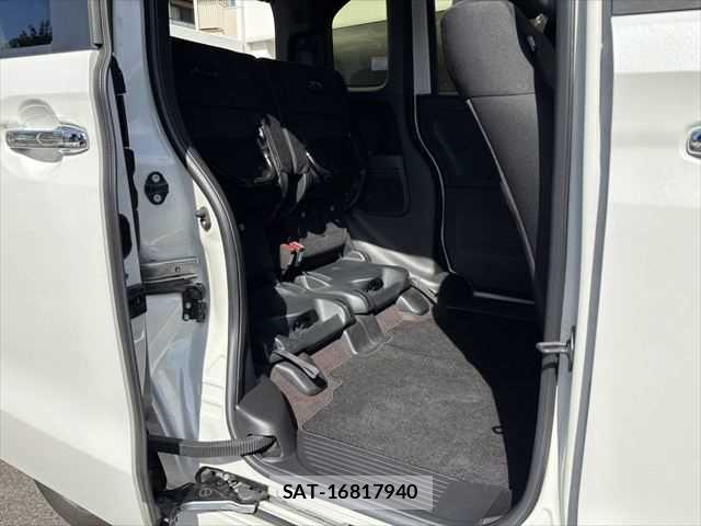 Honda N BOX CUSTOM 2018-08 6752618-9