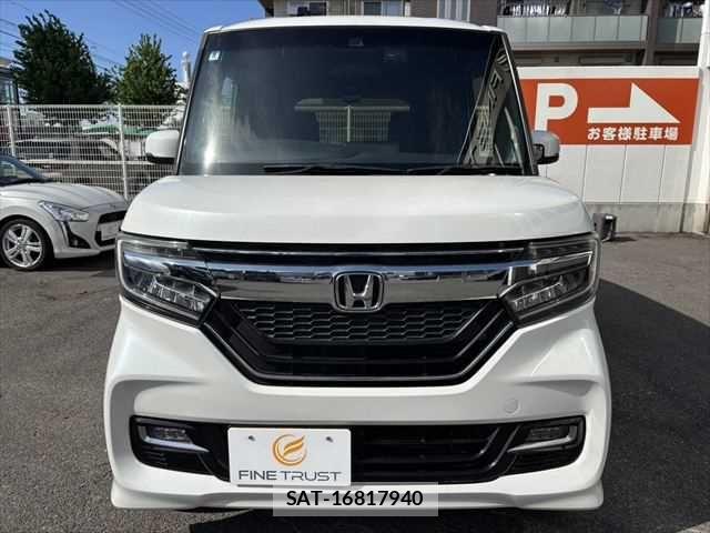 Honda N BOX CUSTOM 2018-08 6752618-13