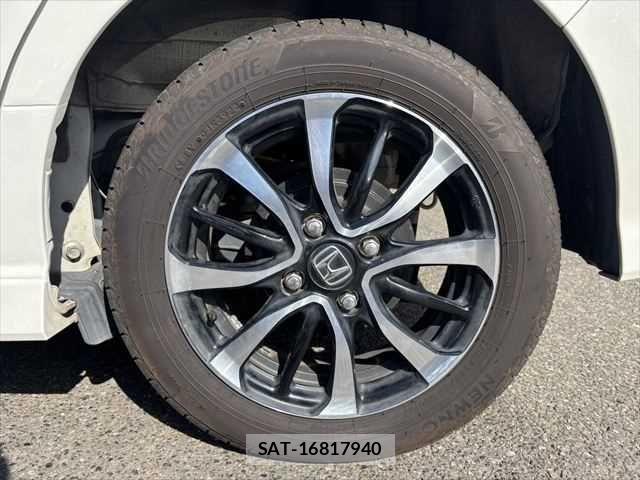 Honda N BOX CUSTOM 2018-08 6752618-25