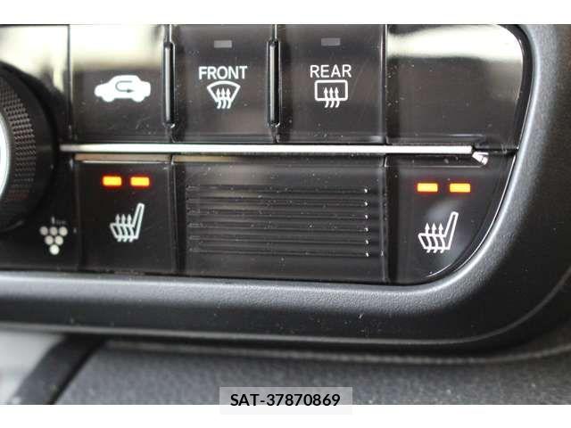 Honda N BOX CUSTOM 2022-08 6752595-17