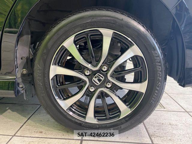 Honda N BOX CUSTOM 2019-03 6752607-12