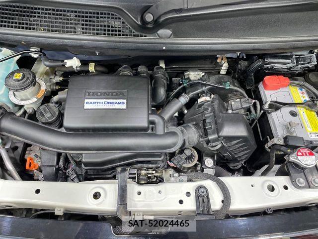 Honda N BOX CUSTOM 2018-02 6752605-17