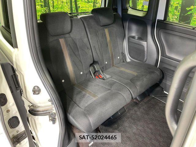 Honda N BOX CUSTOM 2018-02 6752605-8
