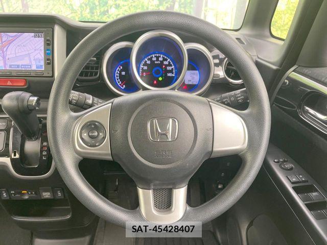Honda N BOX CUSTOM 2017-05 6752623-10