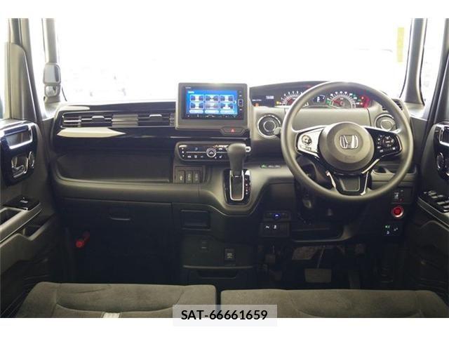 Honda N BOX CUSTOM 2022-03 6791315-1