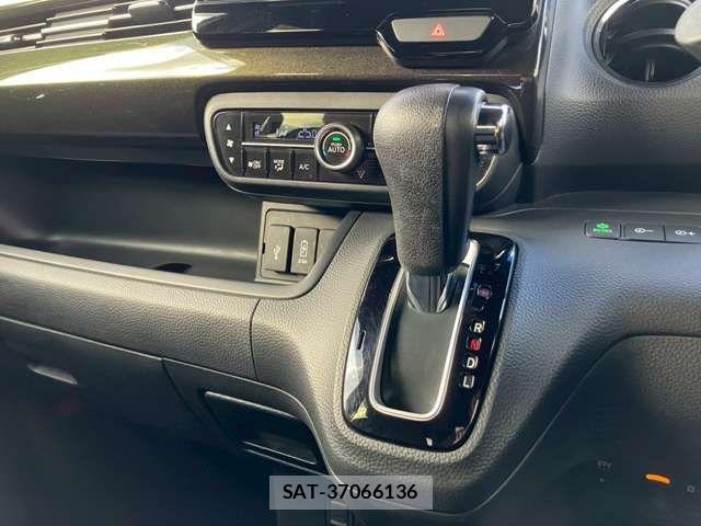 Honda N BOX CUSTOM 2017-12 6791314-11