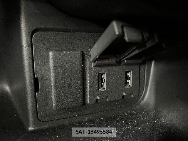 Honda N BOX CUSTOM 2019-02 6791321-11