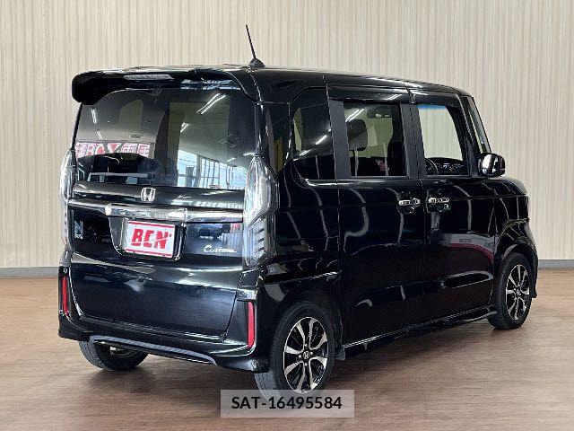 Honda N BOX CUSTOM 2019-02 6791321-2